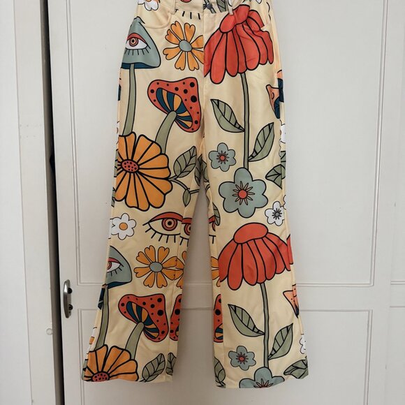 Retro Floral Wide-Leg Pants – Size S (feels like a M) - Picture 2 of 2
